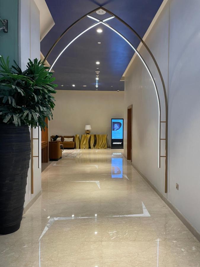Luxury Aparthotel Prive Dubai Esterno foto