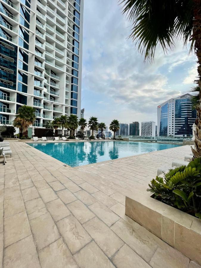 Luxury Aparthotel Prive Dubai Esterno foto